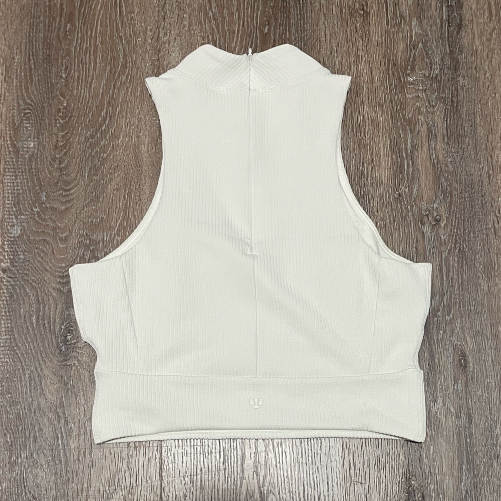 **SOLD** Like New Lululemon Ribbed Softstreme Mockneck Cropped Tank Top. Size S - Picture 3 of 6